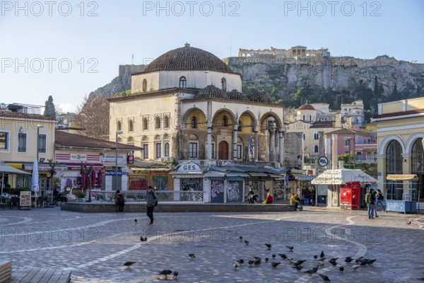 Tzisdarakis Mosque and Acropolis, Monastiraki Square, Athens, Attica, Greece, Europe