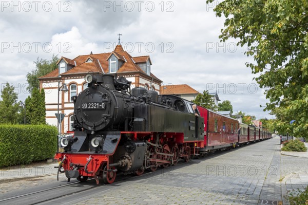 Molli steam train, town centre, Bad Doberan, Mecklenburg-Western Pomerania, Germany, Europe