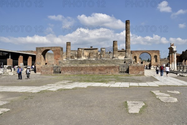Forum, ancient city of Pompeii, Campania, Italy, Europe