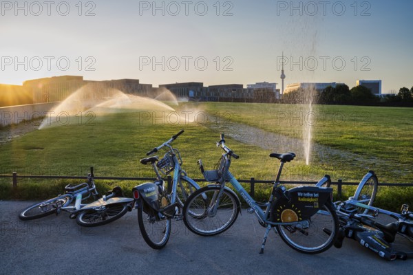 Irrigation in Spreebogenpark, Berlin, Germany, Europe