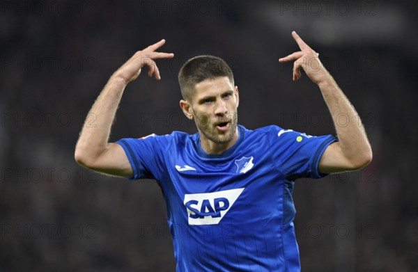 Andrej Kramaric TSG 1899 Hoffenheim (27) Gesture provokes opposing fans, MHPArena, MHP Arena