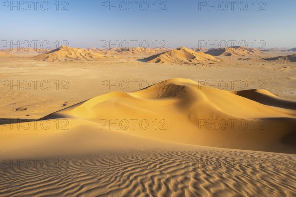 Sand dunes in the Rub Al Khali desert, the world's largest sand desert, Empty Quarter, Oman, Asia
