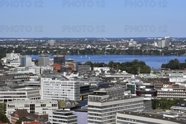 Europe, Germany, Hanseatic City of Hamburg, View of the City and the Outer Alster Lake, Residential