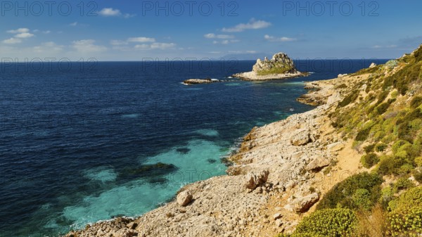 Cala Faraglione, Il Faraglione, islet, turquoise sea, Levanzo, Egadi Islands, Sicily, Italy, Europe