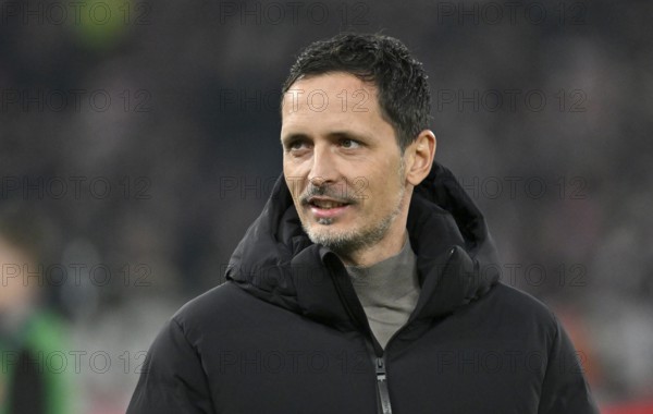 Coach Dino Toppmöller, portrait, smiles, Eintracht Frankfurt SGE MHPArena, MHP Arena Stuttgart,