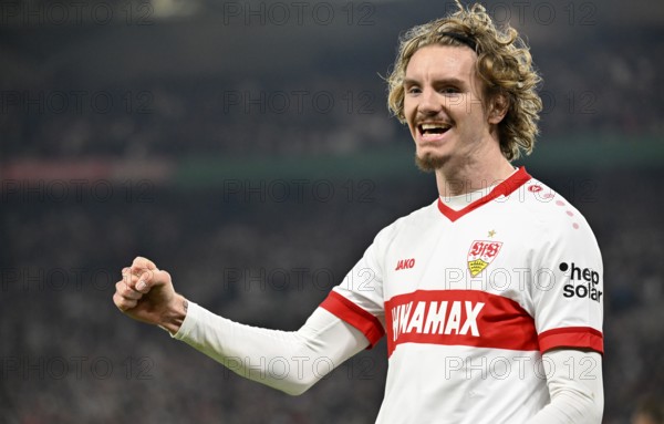 Goal celebration Nick Woltemade VfB Stuttgart (11) MHPArena, MHP Arena Stuttgart,