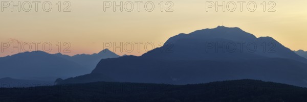 Dobratsch in the evening light, Villach, Carinthia, Austria, Europe