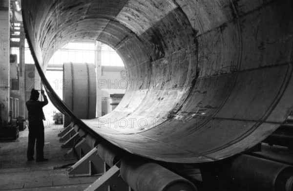 GDR report on Karl-Marx-Stadt (today: Chemnitz) from 10-15 September 1975 .VEB Germania