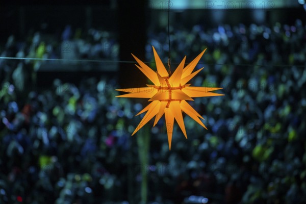 When over 25, 000 visitors flock to the Rudolf Harbig Stadium for the big Advent concert just in