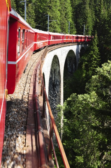 Glacier Express train trip through the swiss alps