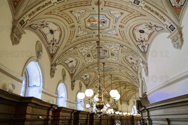 Interior design, Semperoper, Dresden, Saxony, Germany, Europe, A richly decorated ceiling with