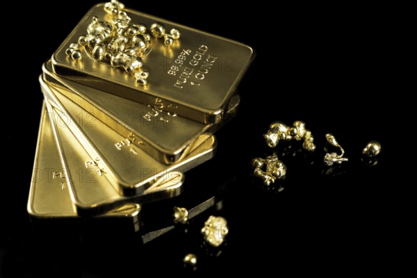 Gold bars 999 precious metal