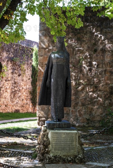 Statue of Princesa Kristina, Princess Kristina, Covarrubias, Province of Burgos, Castile-León,
