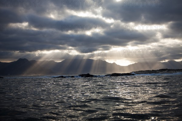 SUNSET ON SEAL ISLAND, FALSE BAY IN SOUTH AFRICA