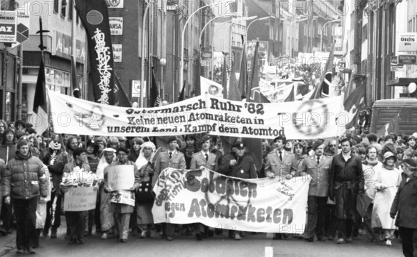 The traditional Easter March Ruhr 1982, Germany, Europe