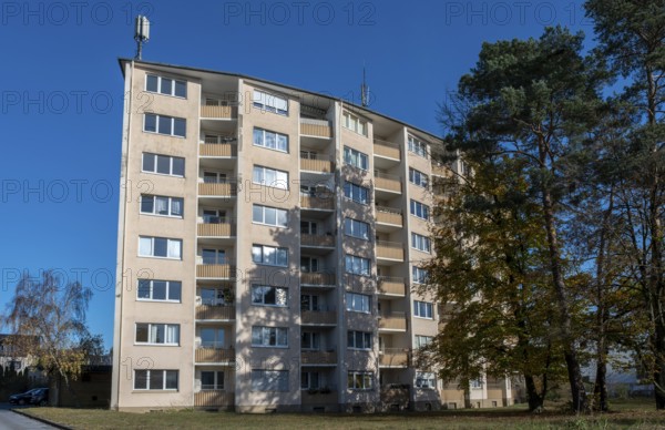 Tower block with flats, mobile phone mast on the roof, Bielefeld-Sennestadt, North