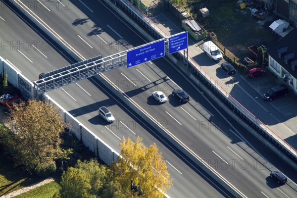 Motorway 40 near Wattenscheid, Ruhr Expressway, traffic