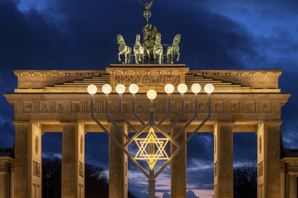 Germany, Berlin, 02.01.2025, Hanukkah candlestick Pariser Platz, in front of the Brandenburg Tor,