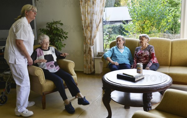 Exemplary care in old people's homes, such as here in the senior citizens' centre of the