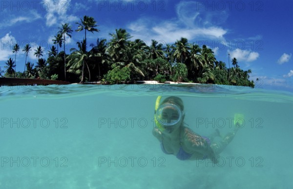 Snorkelling off Palm Island, Maldives, Indian Ocean, Meemu Atoll, Asia
