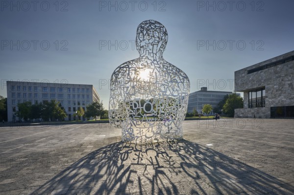 Body of Knowledge in backlight, sculpture by Jaume Plensa, Theodor W. Adorno-Platz, Westend Campus,