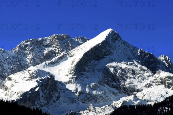 The snow-covered Alpspitze in spring, Garmisch-Partenkirchen, Bavaria, Germany, Europe