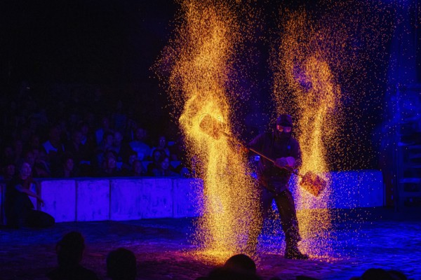As part of the international theatre festival Sommerwerft 2023 at the Weseler Werft in Frankfurt am