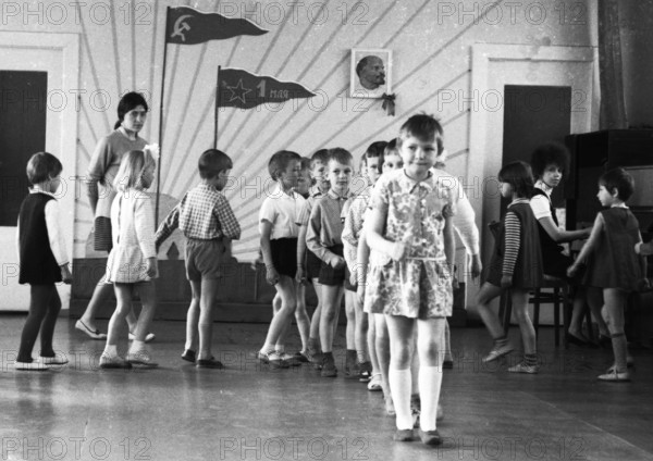 RUS, UdSSR, Irkutsk: Impressions from the USSR 1972 Siberia. Bratsk