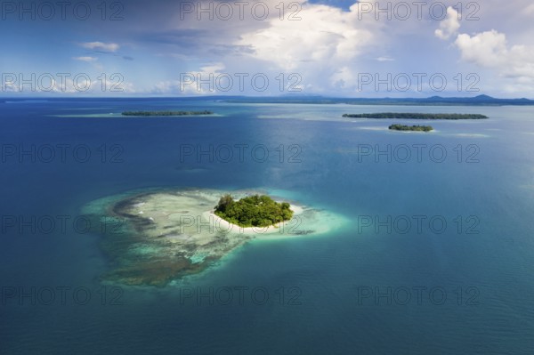 View of the islands of Balgai Bay, New Ireland, Papua New Guinea, Oceania