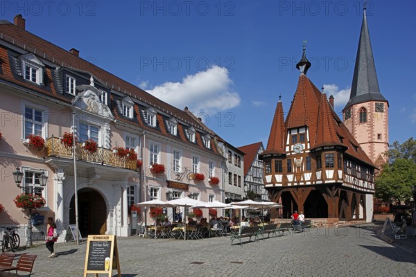 Historic town hall, market square, street café, half-timbered houses, Michelstadt, Odenwaldkreis,