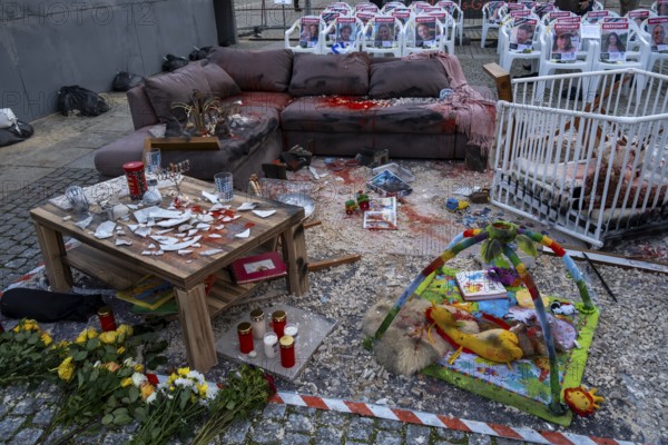 Germany, Berlin, 07.10.2024, Bebelplatz, Commemoration of Hamas terror on 7 October 2023, Bombed