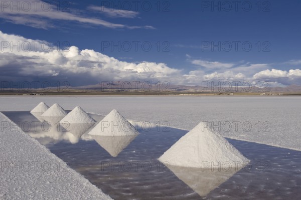 Salt pyramids, extraction, production, salt works, Salar de Uyuni salt lake, Potosi, Bolivia, South