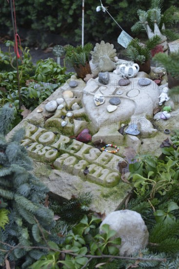 Grave of Rio Reiser, St. Matthew's Churchyard, Gravestone, Old St. Matthew's Churchyard Berlin,