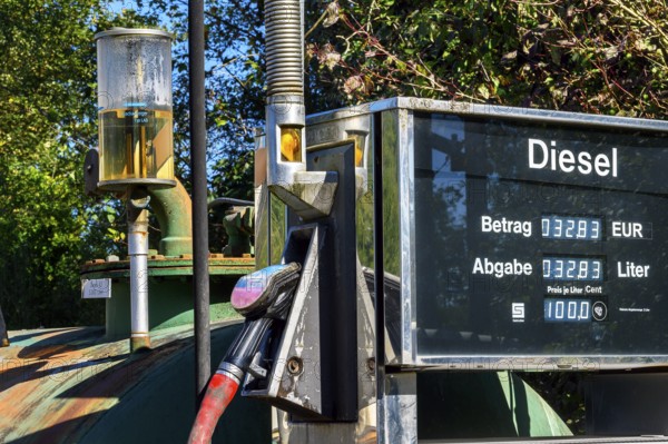 Old diesel pump, price one EUR, Kempten, Allgäu, Bavaria, Germany, Europe