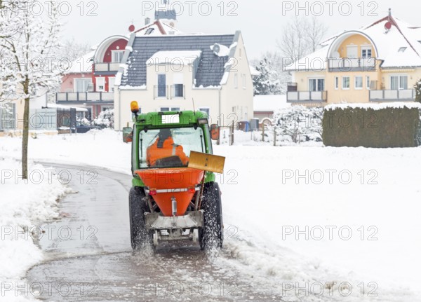 Winter road clearance vehicle in use