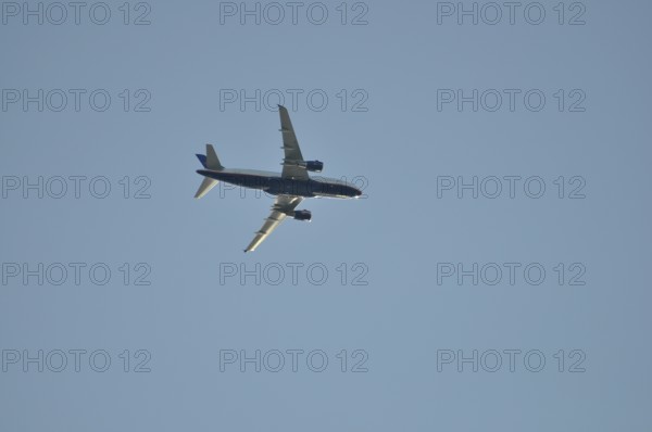 Jet in flight