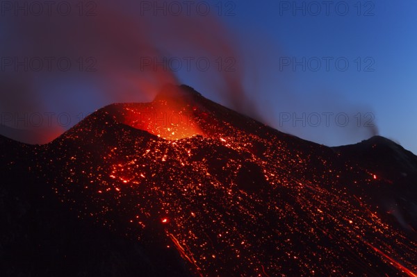 Stromboli, Lipari Islands, eruption, lava, eruption, volcanic eruption, Italy, Europe