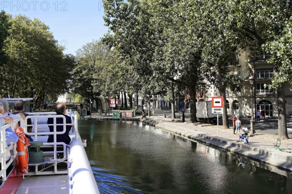 Canal Saint, Martin, shipping canal in the east of Paris, Paris, France, Europe