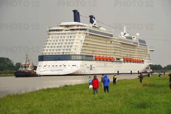 Cruise ship, Meyer Werft, Papenburg, Lower Saxony, Germany, Europe