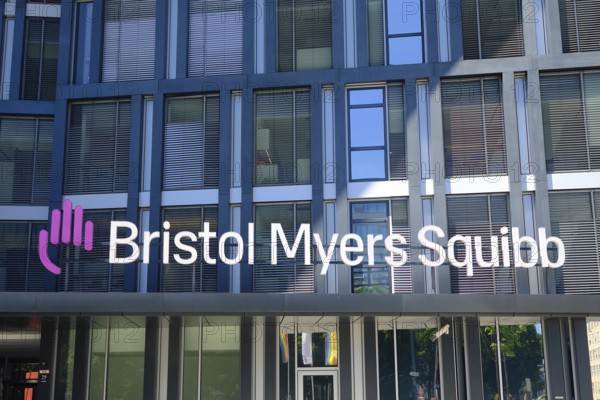 Lettering Bristol Myers Squibb, Bio-Pharma Company, Munich, Bavaria, Germany, Europe