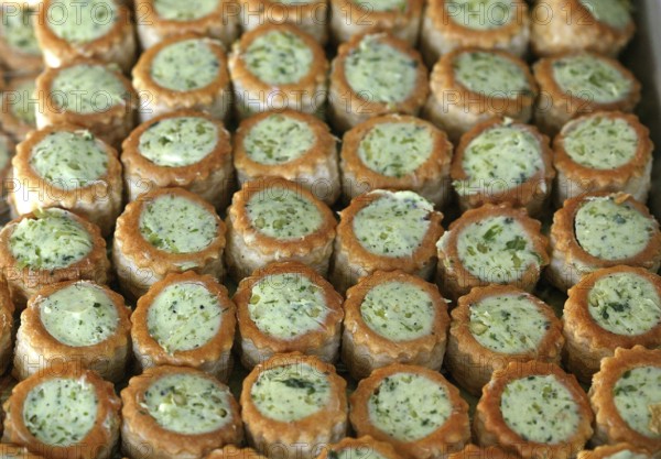 Vol au vent, pie house, pâté, puff pastry, SNAIL VOL AU VENT
