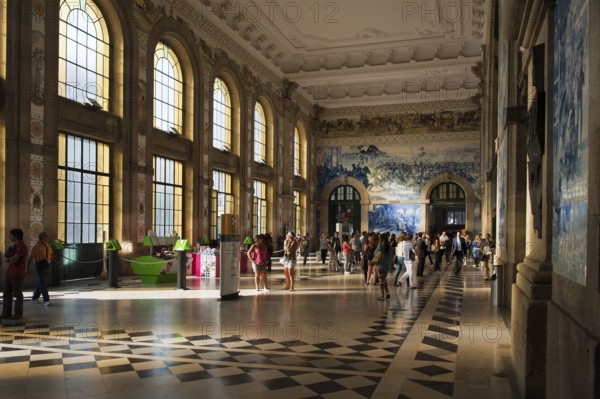 Sao Bento Railway Station, main hall, painted tiles, Porto, Portugal, azulejos, ceramic art, Europe