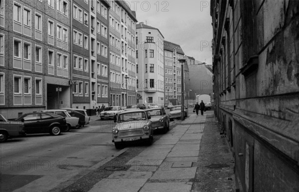 Germany, Berlin, 26 June 1991, New buildings in Linienstraße, Europe