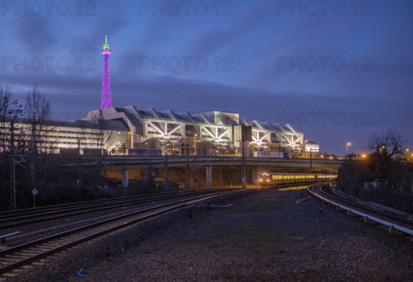 Germany, Berlin, 05. 02. 2020, S- Bahnhof Westkreuz, S-Bahn junction, ICC, radio tower, window,