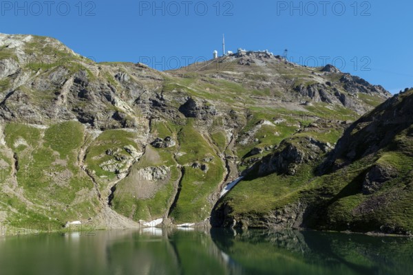 Lac d'Oncet, Oncet Lake, Pic du Midi de Bigorre with observatory, Hautes-Pyrénées, France, Europe