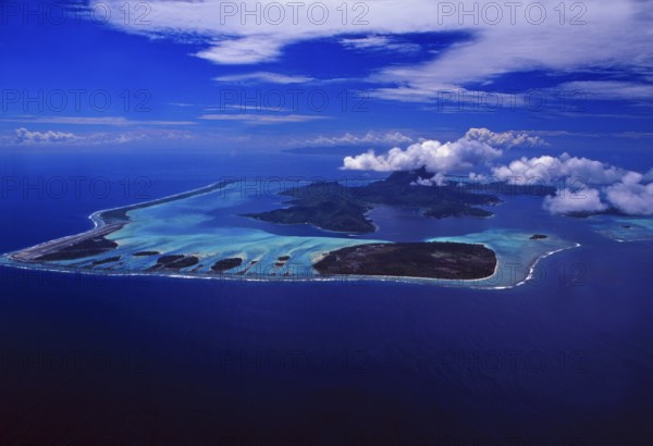 French Polynesia: Helicopter flight over the island of Bora Bora