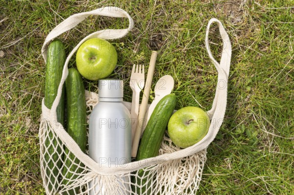 Top view food reusable bag grass