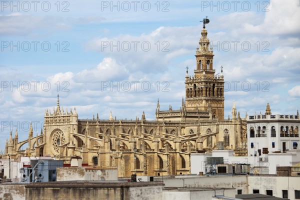 Cathedral of Seville (Spanish: Catedral de Santa Maria de la Sede) Gothic architecture in Seville,