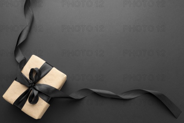 Black friday arrangement black background with copy space