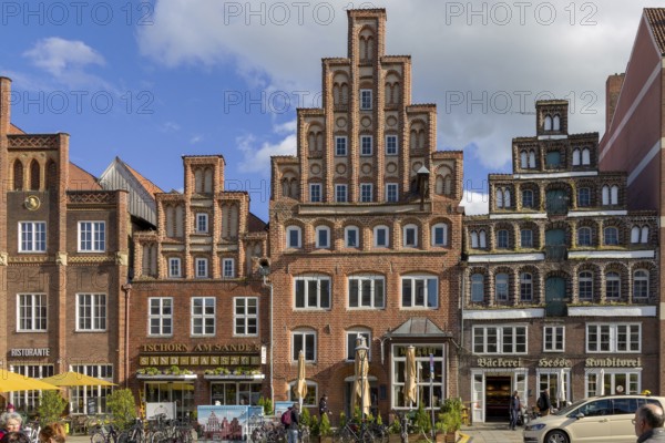 Old Hanseatic brick houses, Renaissance building on the Platz am Sande, Lüneburg, Lower Saxony,